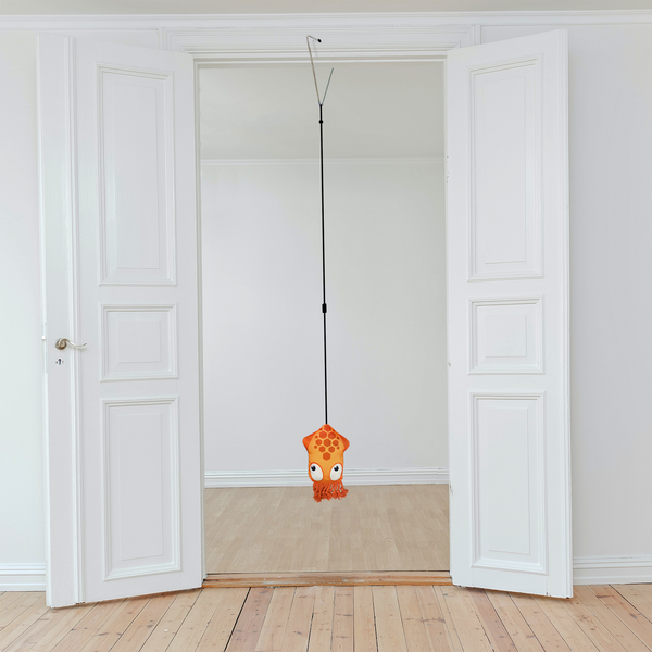 Jump 'n' Jamb Hanging Squid Refillable Cat Toy